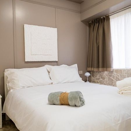 Hotel Stone House Taranto Esterno foto