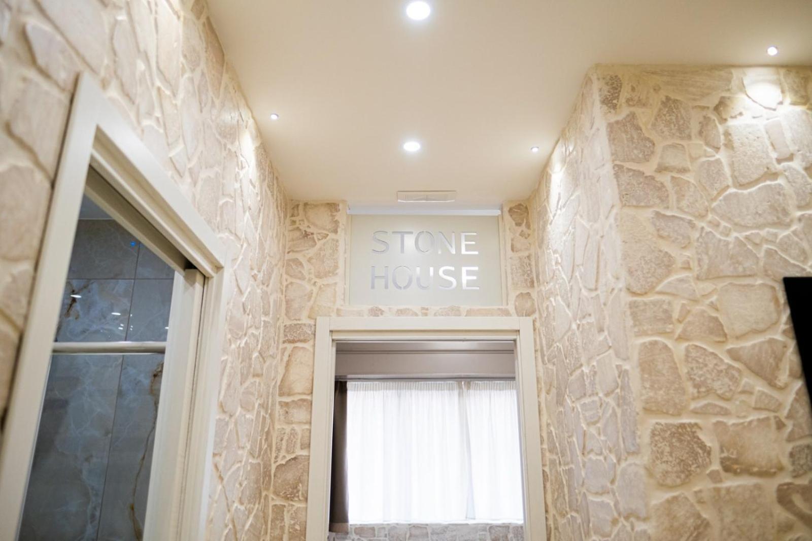 Hotel Stone House Taranto Esterno foto
