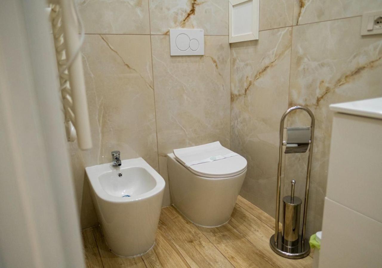 Hotel Stone House Taranto Esterno foto